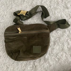 Herschel corduroy body belt bag